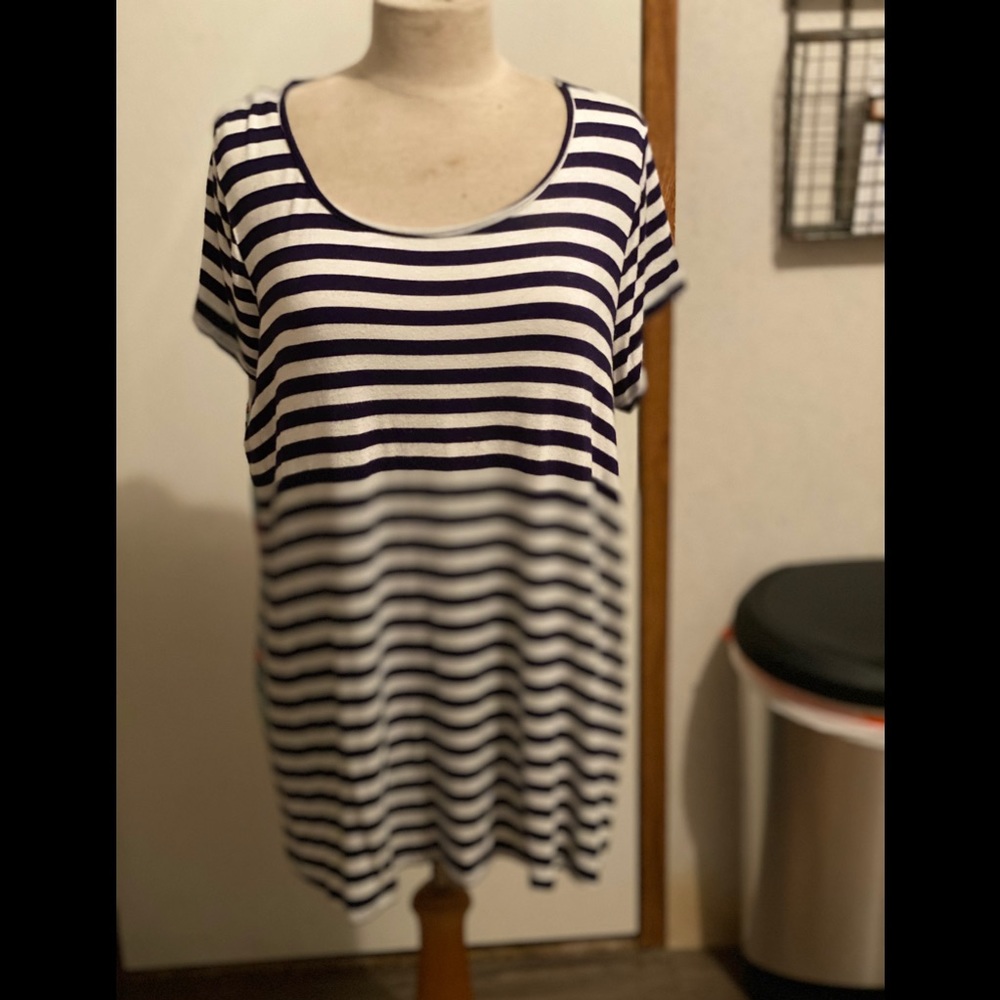 Women’s T-shirt